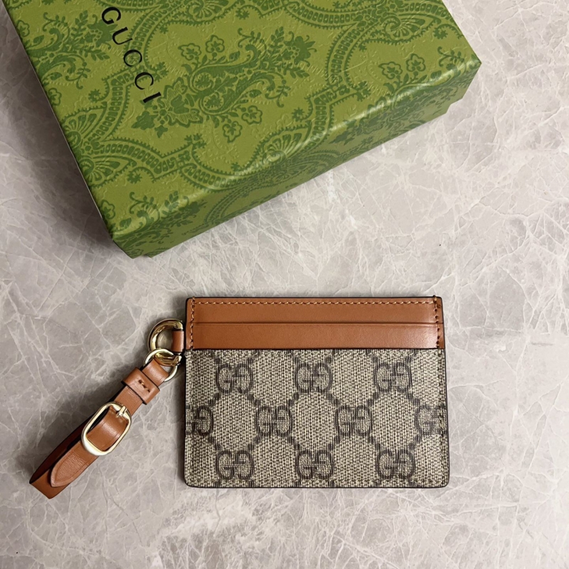 G*u*i wallets & purse